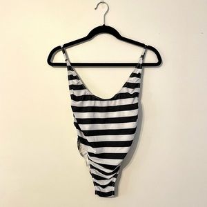 LIONESS BODYSUIT/ONE PIECE